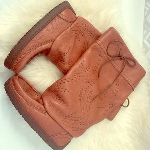 Manitobah Mukluks Winter Fur Gatherer Tall Boot